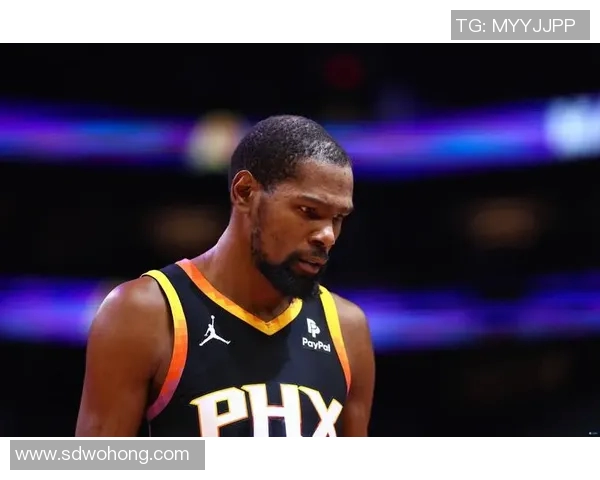 杜兰特今日零失误逆袭表现引发热议昨日失误频频遭受批评